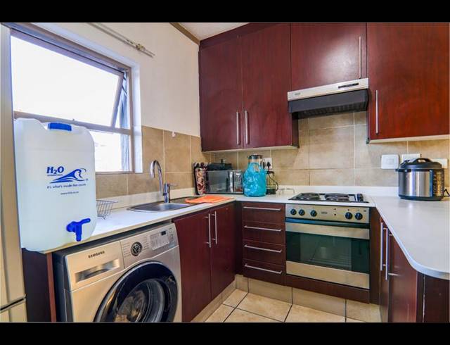 2 BEDROOM APARTMENT FOR SALE IN LONEHILL